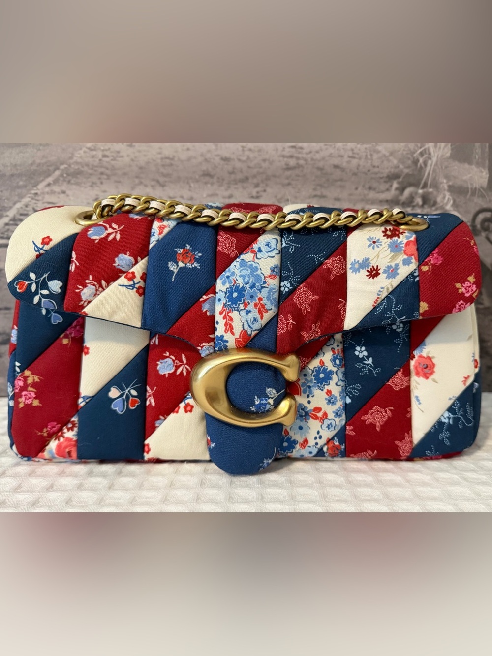 NWT Coach Quilted Tabby Shoulder Bag 26 Americana 250th Red White Blue CFI23